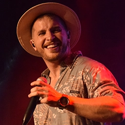 Tim em show